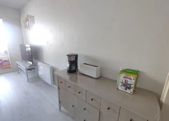 Vue Sur & Le Port De Daire Courseulles-sur-Mer